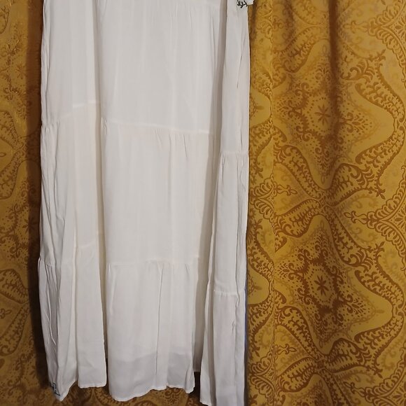 Size xl embroidered cream dress - Picture 5 of 10